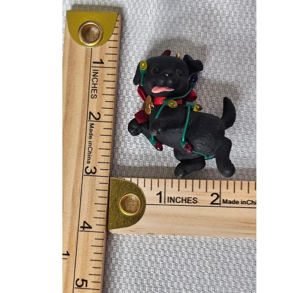VTG 1998 Hallmark Keepsake Black Puppy Dog with Christmas Lights Ornament
